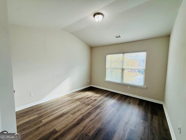 Building Photo - 256 Highland Pointe Cir E