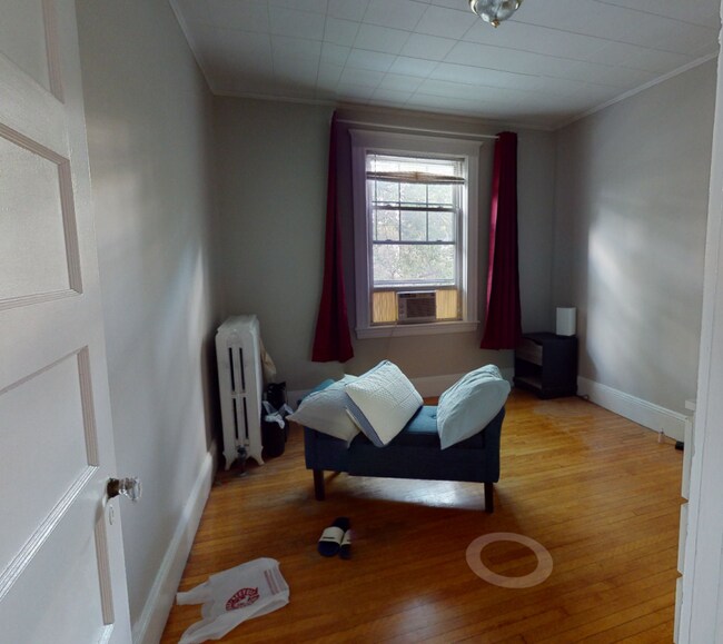 Building Photo - 3.0 bedroom in Cambridge Massachusetts 02140