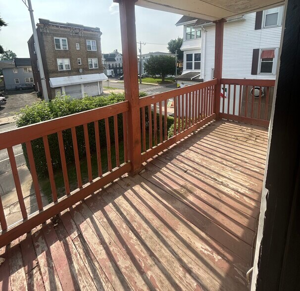 Deck - 335 S Main St