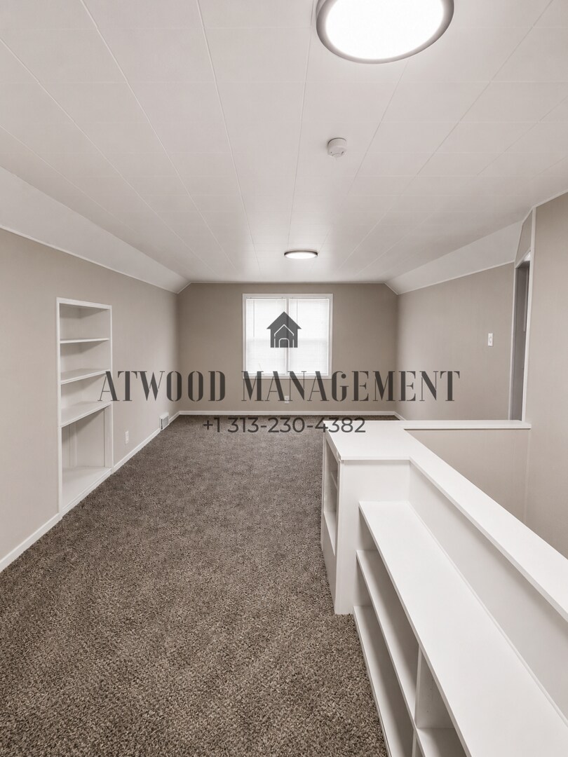 Building Photo - Coming Soon – Beautifully Updated Home *Coming Soon (Move-in ready by 6/10 or Sooner)*!