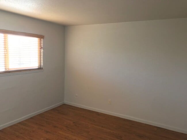 Building Photo - 10087 Nebula Way