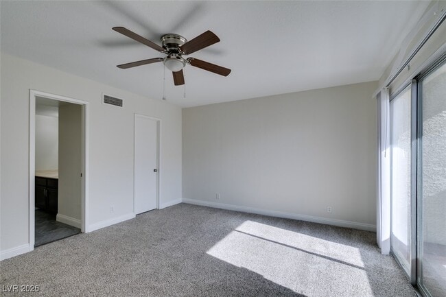 Building Photo - 764 Lawrence Dr