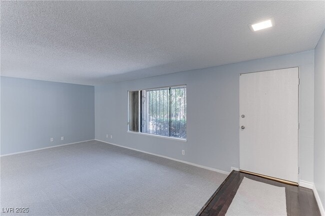 Building Photo - 3220 Weber Ct