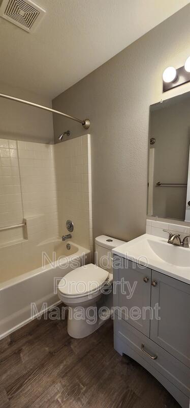 Building Photo - 3009 Sugar Cane Dr