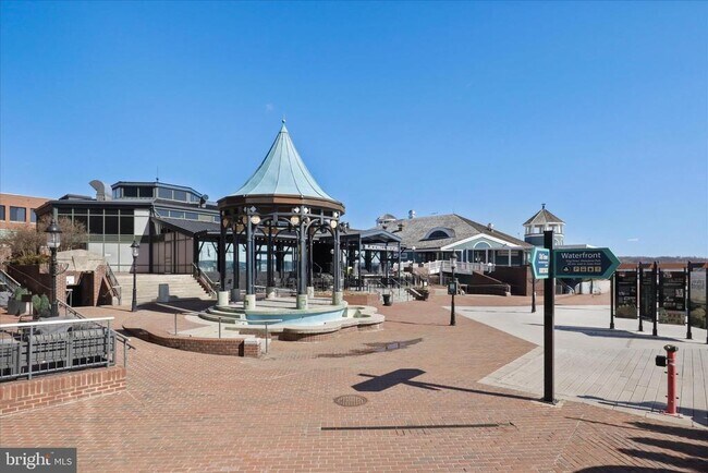 Building Photo - 1201 N Royal St