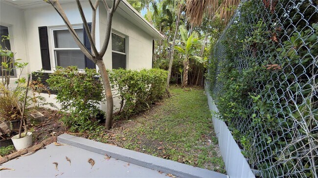 Building Photo - 808 84th St