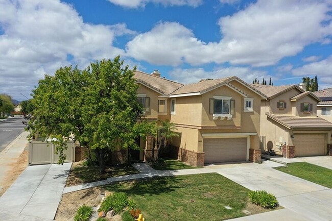 Building Photo - 26400 Castle Ln