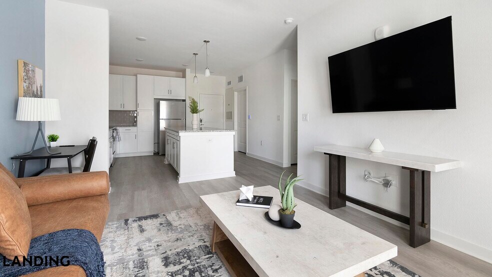 Building Photo - 12525 Tibbets Ln