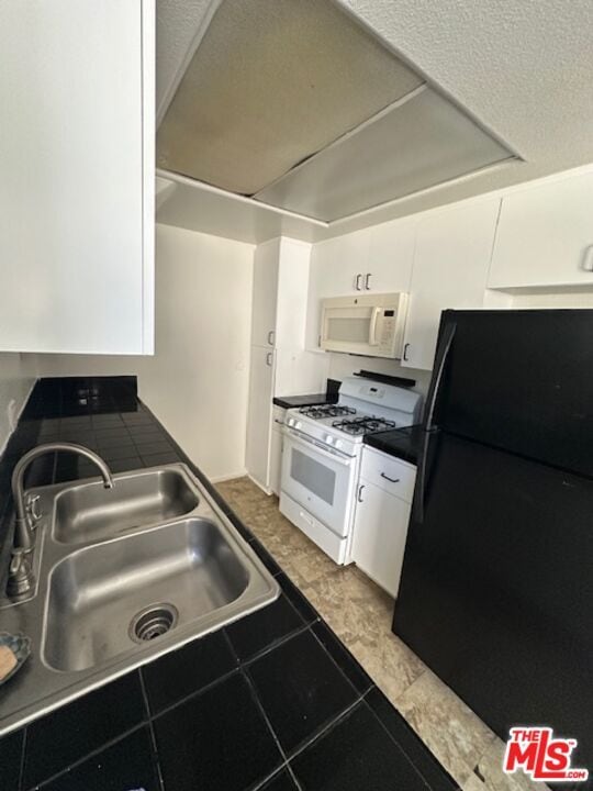 Building Photo - 1242 S Holt Ave