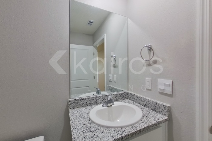 Building Photo - 8584 SW 43rd Ter