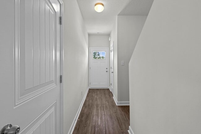 Building Photo - Townhouse For Rent in Holly Ridge