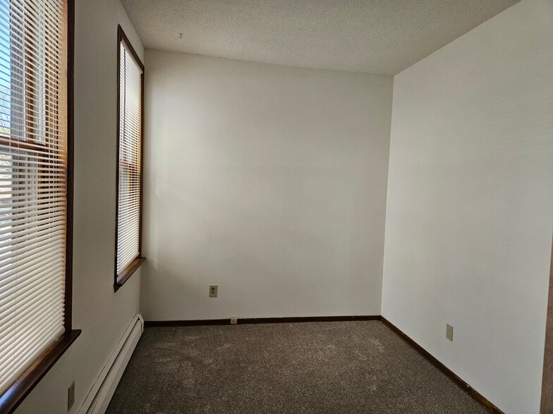 2nd Bedroom - 588 Selby Ave