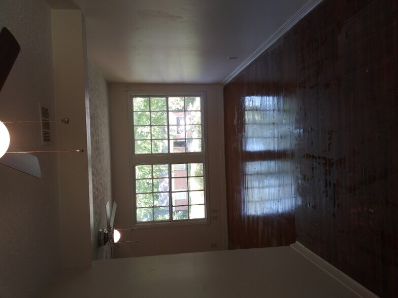 Building Photo - 6109 Greenmere Pl