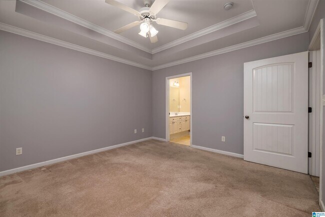 Building Photo - 2250 Ridgemont Dr