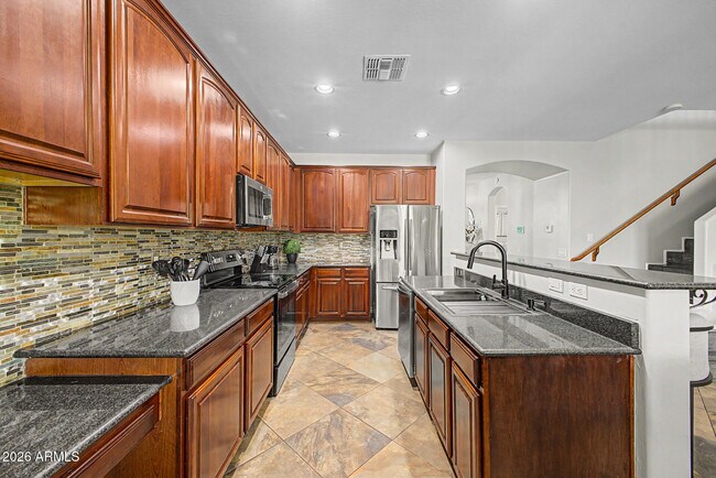 Building Photo - 5030 W St Kateri Dr