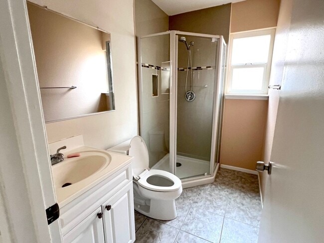 Building Photo - Prime Location: Beautiful Home in Diamond ...