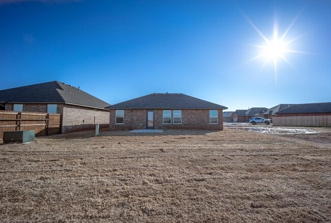 Building Photo - 1222 Sierra Ln