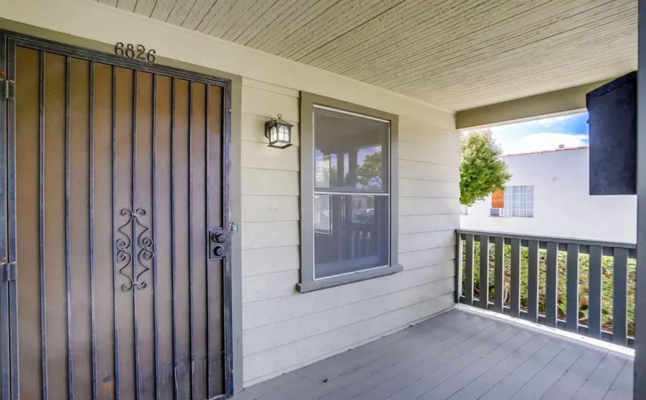 Building Photo - 6826 Hollenbeck St