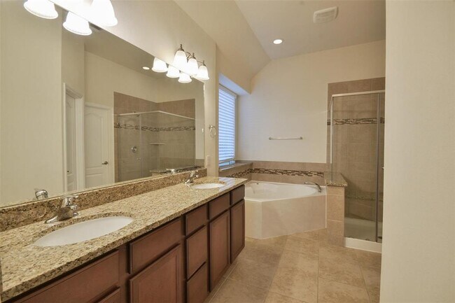 Building Photo - 3643 Cottage Pines Ln