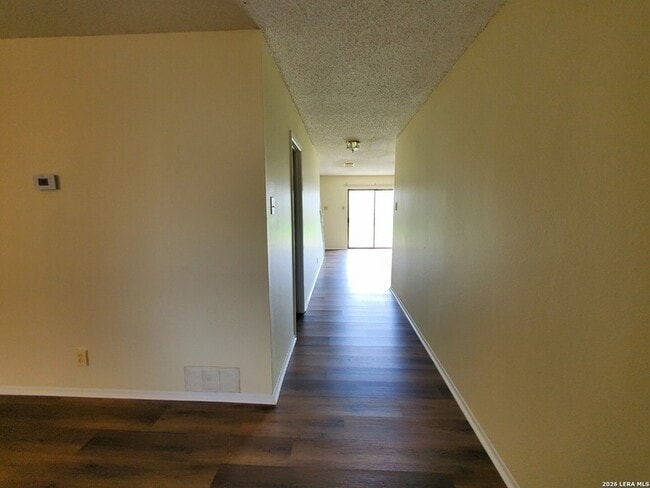 Building Photo - 8219 Sunshine Trail Dr