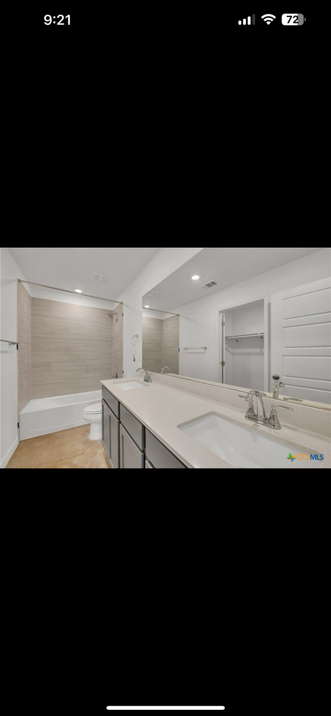 Building Photo - 1122 Lindsey Dr