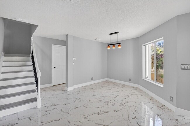 Building Photo - 1728 Arezzo Cir