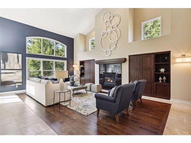 Primary Photo - 6484 Ivy Way