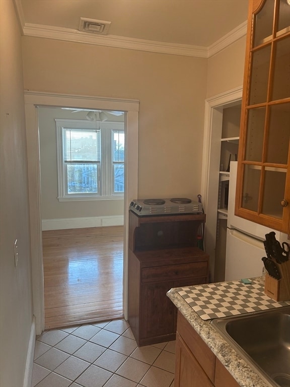 Building Photo - 160 Washington St