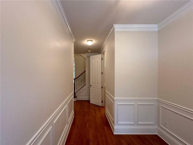 Building Photo - 5132 Meridian Ln