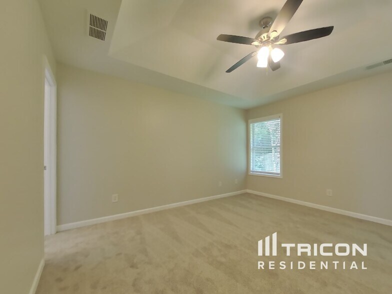 Building Photo - 106 Bethany Manor Dr