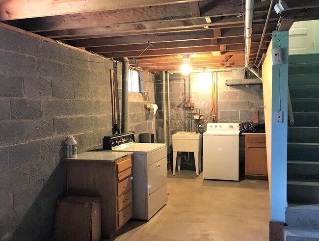 Building Photo - 4608 Tallahassee Ave