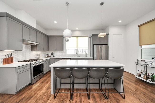 Building Photo - 1721 Eado Point Ln