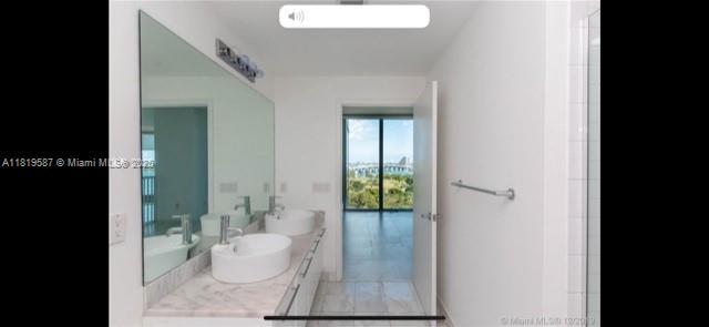 Building Photo - 888 Biscayne Blvd