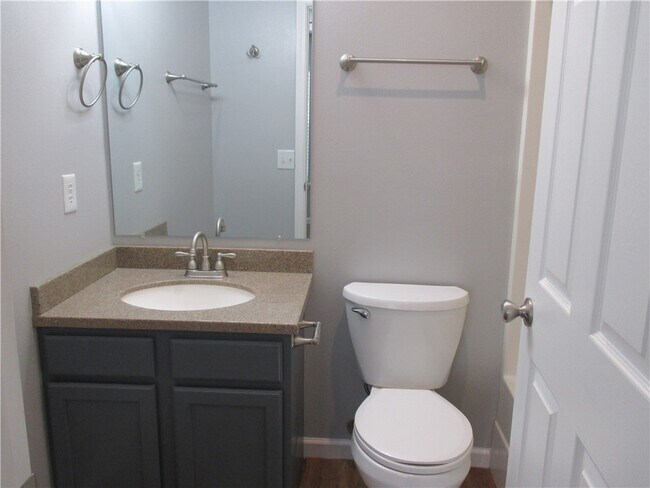Building Photo - 2839 Meridian Pl