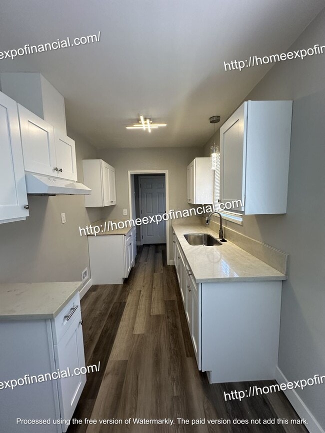 Building Photo - Nice Home For Rent