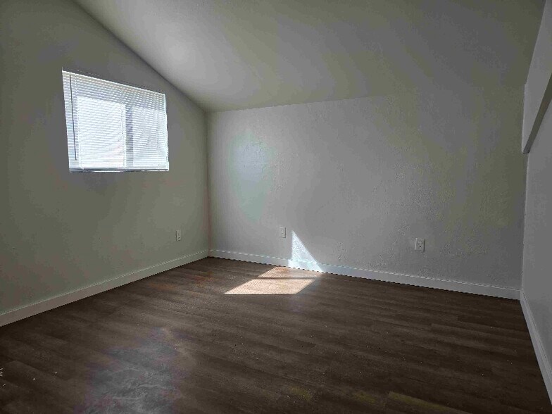 Building Photo - 673 Whittle Ln