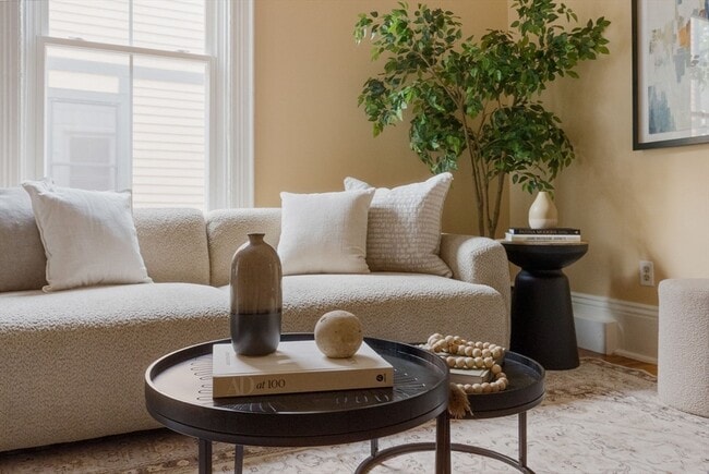 Building Photo - 19 Fairmont Ave