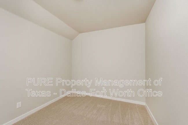 Building Photo - 805 Tidal Dr