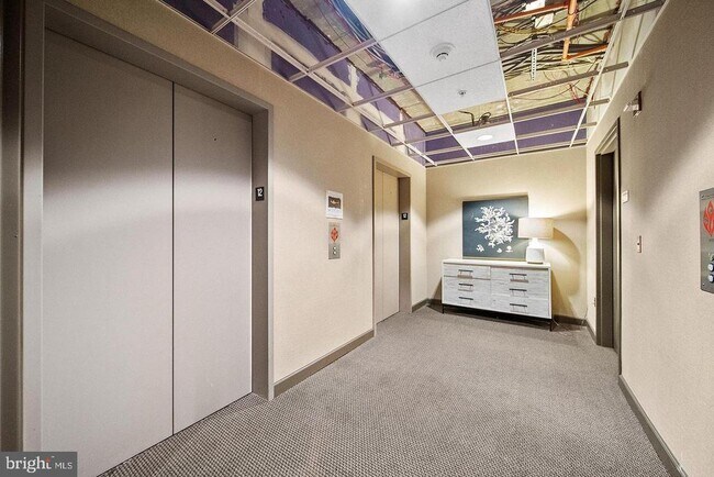 Building Photo - 901 N Penn St