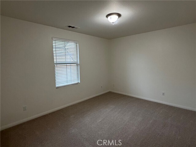 Building Photo - 33 Latitude