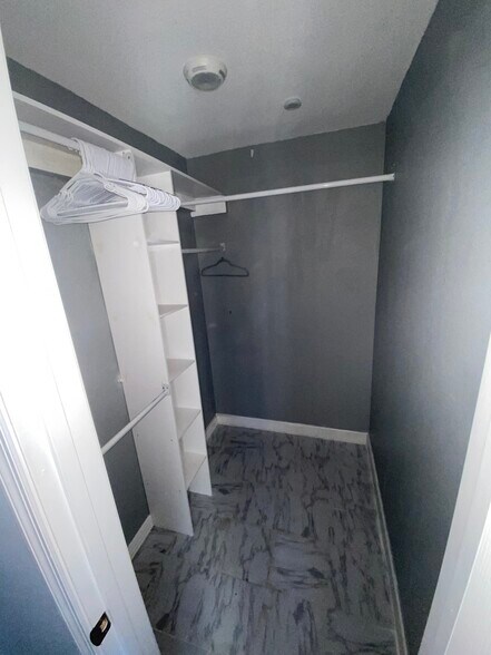 Secondary Room Claoset - 107 S Obrien St