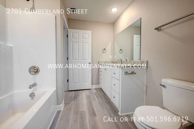 Building Photo - 2701 S Cumberland St