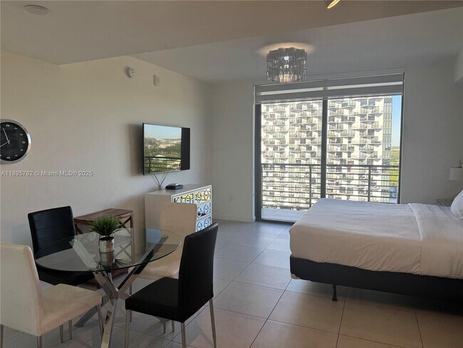 Building Photo - 5350 NW 84th Ave