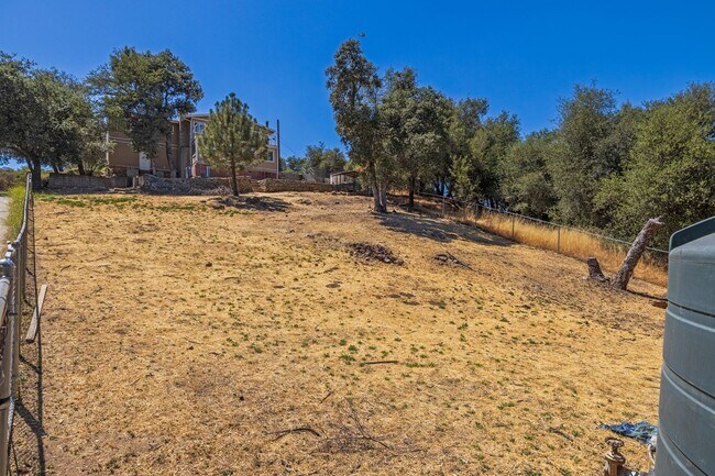 Building Photo - 3/3 HOME available NOW in DESCANSO w/ gara...