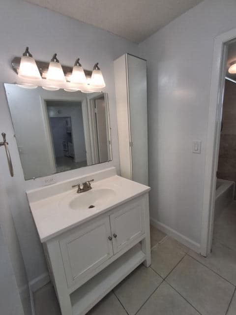 Building Photo - 6507 Winfield Blvd