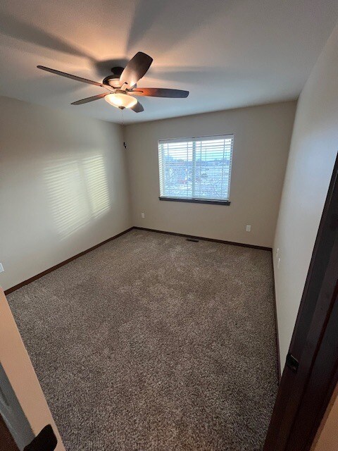 Building Photo - 62 Jaro Wy