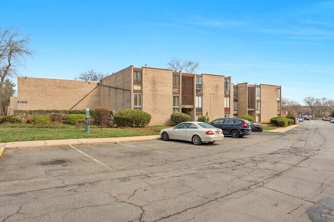 Building Photo - 8689 Greenbelt Rd