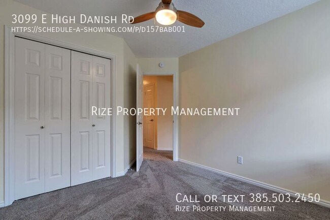 Building Photo - 3099 E High Danish Rd