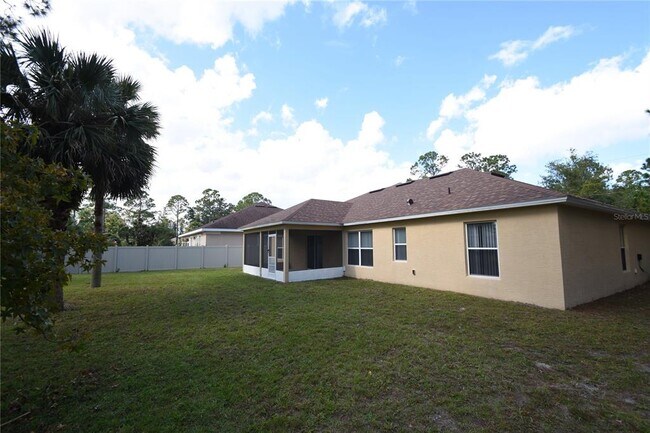 Building Photo - 12 Pierce Ln