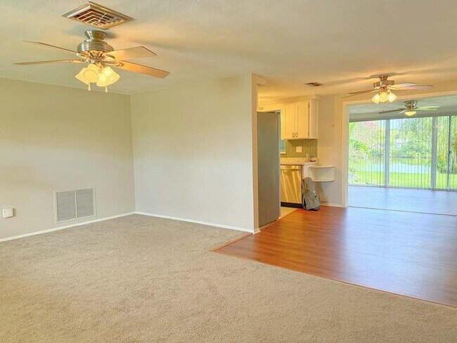 Building Photo - 5239 Eagle Dr